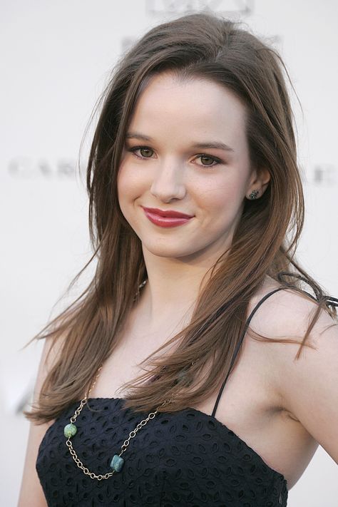 Ginger Actresses, Kay Panabaker, Kim Jiyeon, 2000s Girl, Danielle Panabaker, Women In Leadership, Young Actresses, Italian Women, 90s 2000s