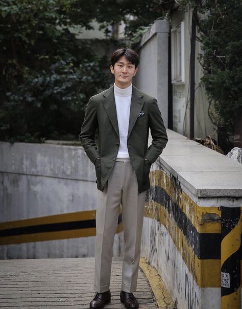 Blazer And Slacks Outfit Men, Japanese Formal Wear Men, Male Teacher Outfits, Turtle Neck Outfit Men, Formal Casual Outfits, Suit Inspiration, Class Outfits, Semi Formal Outfit, 2023 Clothing