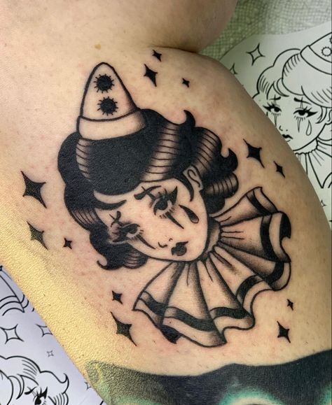 Traditional Tattoo Girls, Traditional Portrait, Pierrot Clown, Clown Tattoo, Spooky Tattoos, Pin Up Tattoos, Tattoo Portfolio, Modern Tattoos, Black Ink Tattoos