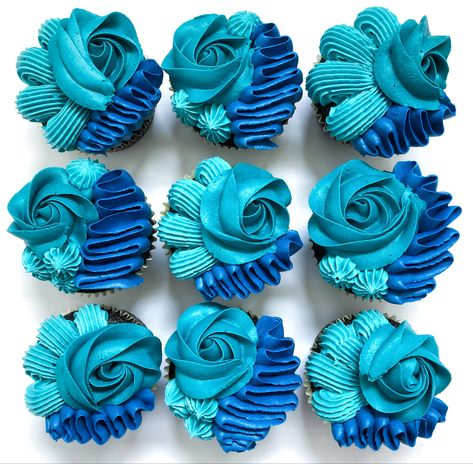 Blue Cupcakes Aesthetic, Cupcakes Aesthetic, Cupcakes Simple, Blue Cupcakes, Buttercream Cupcakes, Cupcake Art, Cupcake Designs, Cupcake Decorating, Cupcake Ideas