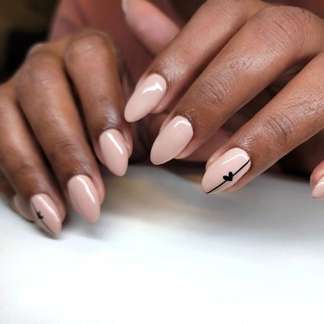 Valentine's Day Nails: 55 Romantic Nail Art Design Ideas You’ll Love 2023 | Glamour Romantic Nails, February Nails, Nude Nail Designs, Subtle Nails, Minimalist Nail Art, Nail Designs Valentines, Rainbow Nails, Nail Polish Designs, Minimalist Nails