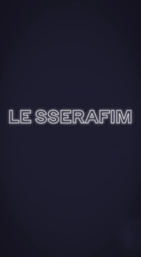 𝖫𝖤 𝖲𝖲𝖤𝖱𝖠𝖥𝖨𝖬 𝖶𝖠𝖫𝖫𝖯𝖠𝖯𝖤𝖱 Le Sserafim Logo, Le Sserafim Wallpaper, Logo Wallpaper, Blue Frame, Blue Flames, Blue Frames, Kpop Wallpaper, Wallpapers, Collage