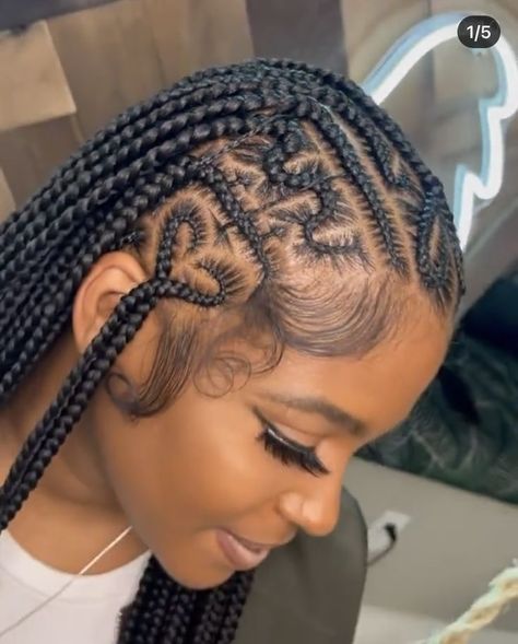 heart shaped multi-designed straight back braids with extra baby hairs Feed In Braids With Knotless Braids, Fulani Braids With Design, Feed In Braids Cornrows, Back Braids, Long Cornrows, Straight Back Braids, Feed Ins, Feed In Braids Hairstyles, Cute Braided Hairstyles