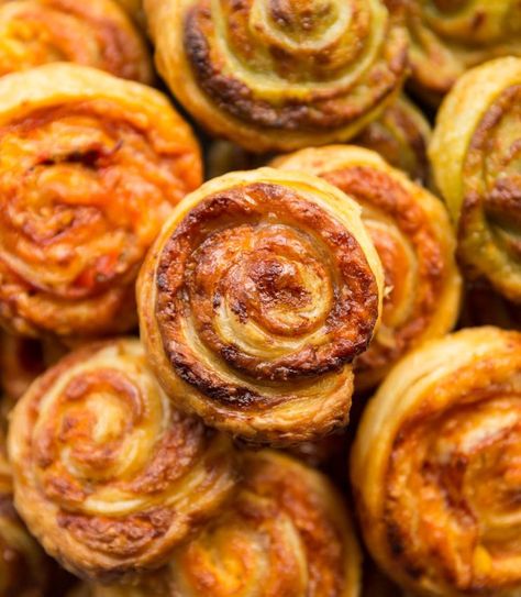 Puff Pastry Pinwheels couldn't be easier to make! Here I'll show you 4 delicious flavours: Pesto, Pizza, Marmite and Prosciutto. #pinwheels #puffpastry #puffpastrypinwheels #pastry | www.dontgobaconmyheart.co.uk Prosciutto Pinwheels, Roast Dinner Side Dishes, Marmite Recipes, Pastry Pinwheels, Easy Puff Pastry Recipe, Puff Pastry Pinwheels, Recipe Puff Pastry, Pizza Pinwheels, Pinwheels Recipe