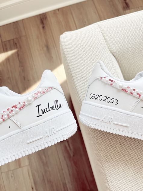 Wedding sneaker for bride Air Force 1 Wedding, Wedding Nikes, Jordans Custom, Sneaker Wedding, Sneakers For Bride, Wedding Sneakers For Bride, Jordan 1 Mid Pink, Bride Wedding Shoes, Bride Sneakers