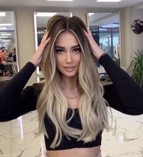 Ombré Hair Blonde, Blond Ombre Hair, Ombré Blonde Hair, Ombre Blonde Hair, Blonde Looks, Baylage Hair, Sombre Hair, Blonde Hair With Roots, Ombre Hair Blonde