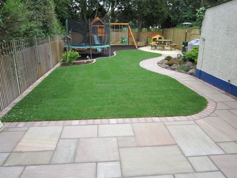 Family friendly Garden Small Garden Ideas Modern, Child Friendly Garden, Apartment Patio Gardens, Back Garden Design, Garden Paving, Garden Design Layout, Small Backyard Gardens, Patio Garden Design, Garden Makeover