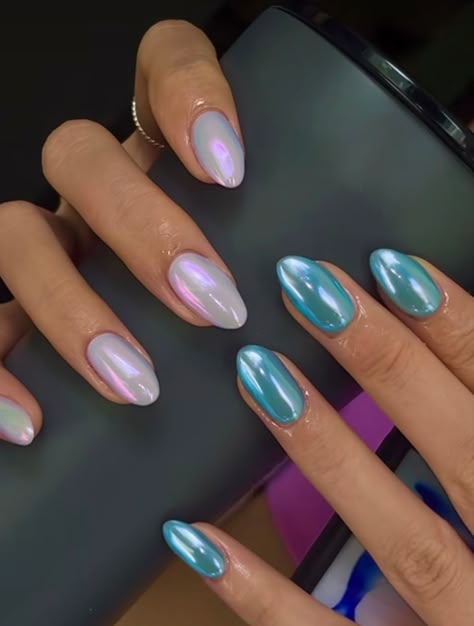 Summer Chrome Nails, Do It Yourself Nails, Milky Nails, Chrome Nails Designs, Pearl Nails, Oval Nails, Minimalist Nails, Funky Nails, Dream Nails