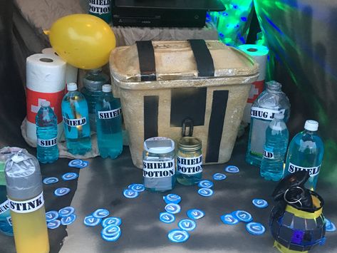 Fortnite Trunk Or Treat, Trunker Treat Ideas, Trunk Or Treat Ideas, Birthday Pics, Treat Ideas, Pics Ideas, Trunk Or Treat, 10th Birthday, Fortnite