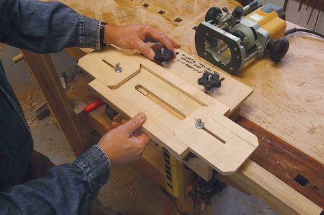 Try This Versatile Mortising Jig - FineWoodworking Woodworking Lamp, Advanced Woodworking Plans, Woodworking Organization, Woodworking Garage, Woodworking Cabinets, Woodworking Storage, Woodworking Logo, Intarsia Woodworking, Woodworking Box