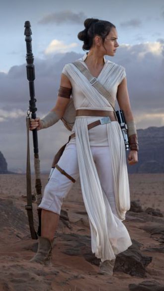 Rey Costume Diy, Star Wars Fancy Dress, Rey Star Wars Costume, Daisy Ridley Star Wars, Disfraz Star Wars, Rey Costume, Jedi Outfit, Star Wars Halloween Costumes, Rey Cosplay