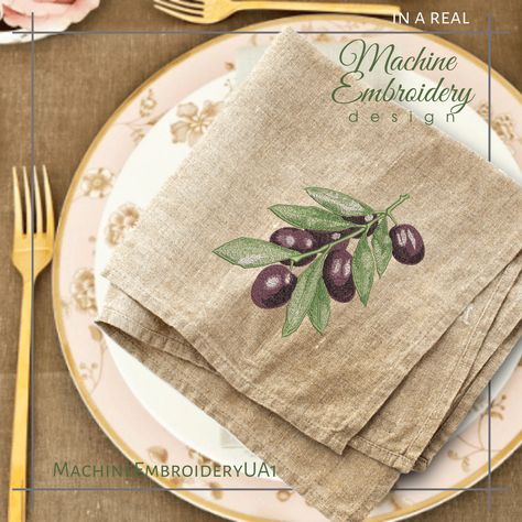 Olive Embroidery, Olive Kitchen, Bridal Era, Kitchen Cloth, Black Olives, Embroidered Towels, Black Olive, Decor Accents, Dining Decor