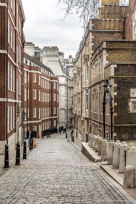 Temple, London - A Lovely Guide to the Temple Area London Vacation, London Aesthetic, London History, City Of London, London Places, London Calling, London Photography, London Street, City Street