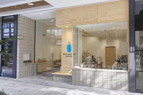 at 10250 Santa Monica Blvd. 90067 For more info, please visit Blue Bottle Coffee All photography by Yoshihiro Makino Japanese Coffee Shop, Bar Restaurant Design, Architecture Restaurant, Cafe Exterior, Guiyang, Small Cafe Design, Blue Bottle Coffee, Design Café, Cafe Shop Design