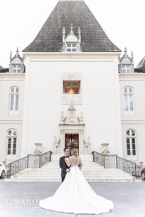 Luxurious Fall Wedding at Chateau Cocomar in Houston Texas - CBaronPhotography Chateau Nouvelle Houston, Chateau Cocomar, Ceremony Decorations Outdoor, Elegant Black Tie, Ashton Gardens, Wedding Venue Houston, Black Tie Wedding, Best Wedding Venues, Ceremony Decorations