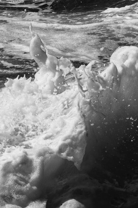 Air Black Double Exposition, Skyfall, Foto Art, Sea Water, Water Waves, In The Ocean, Sea And Ocean, Salt And Water, Bilbao