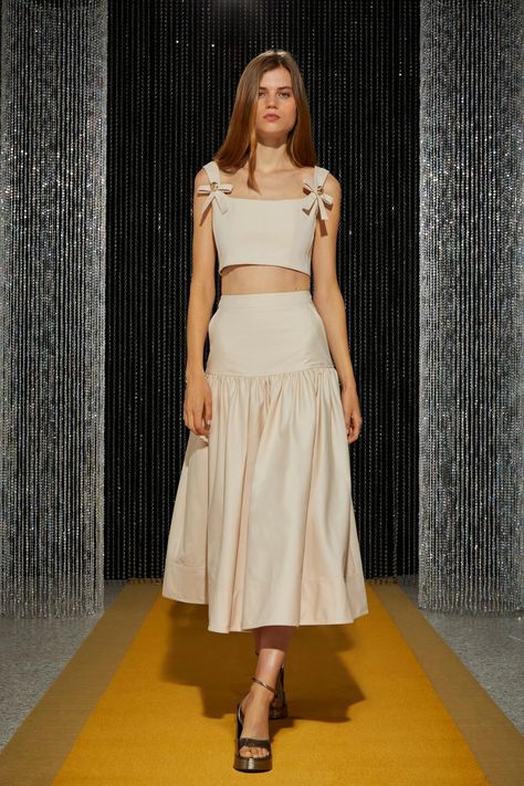 Cinq à Sept Resort 2025 Collection | Vogue Fashion Show Poster, Resort 2025, Cinq A Sept, Spring Couture, Fantasy Gowns, Next Clothes, Runway Collection, Spring Dress, Fashion Wear