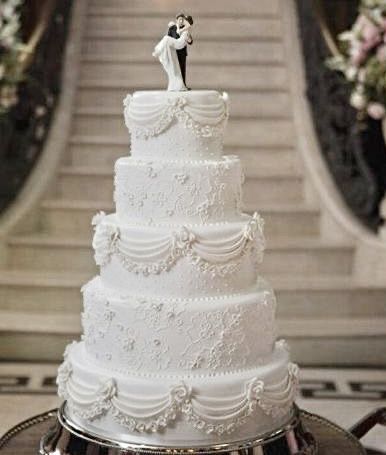 Wedding Cake Aesthetic, Classy Wedding Cakes, Royal Wedding Cake, Starry Night Wedding, Big Wedding Cakes, Wedding Stills, Unique Wedding Cards, Purple Wedding Cakes, Cake Aesthetic