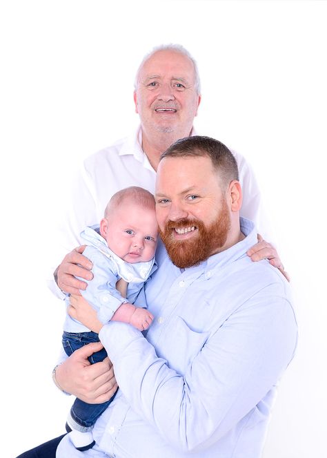 3 Generation Pictures Ideas Men, Grandpa And Grandson Photos, Grandfather Photoshoot, Four Generation Picture Ideas, Four Generation Pictures, Three Generation Photos, Generation Photography, Generation Photos, Father Son Pictures