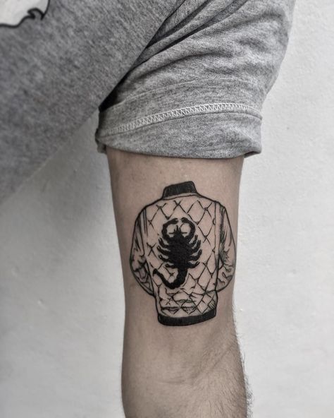 Drive movie tattoo - Filipe Altino Tattoo Drive Movie Tattoo, Tattoo Movie, Movie Drive, Drive Movie, Movie Tattoo, Home Tattoo, Drive In Movie, Simple Tattoos, Tattoos And Piercings