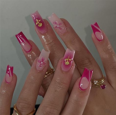 Cute Pink Nails Simple, Square Pink Nail Designs, Pink Inspo Nails, 15 Birthday Nails, Medium Nail Set, Pink Nails With Design, Simple Family Meals, Square Nail Designs, Colored Acrylic Nails