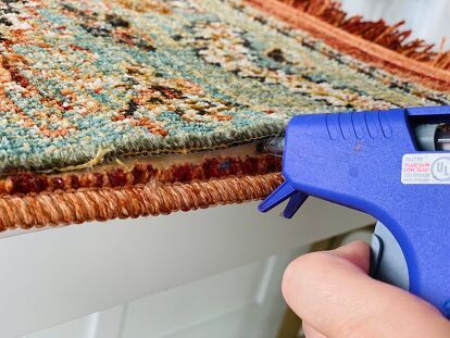 How To Paint Trim, Rug Hacks, Rug Makeover, Area Rugs Diy, Rug Binding, Paint Trim, Homemade Rugs, Top Of Stairs, Carpet Remnants