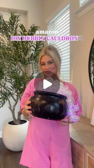 Mallory Lee | Stylish Mom | Dallas, TX on Instagram: "Amazon DIY bubbly cauldron 🫧 comment “KIT” to get this Amazon Halloween DIY cauldron kit sent straight your inbox!👻 . This kit is for you guys who want to do something fun this coming up Halloween season but don’t feel like you have it in you to gather all of supplies! 🛍️ SHOP by commenting the word “KIT” on this reel or find it on my Amazon storefront under the JULY folder!  . . . #halloweendiy #halloweenideas #halloweendecor #spookydecor #diycrafts #spookyseason #diyhalloween" Halloween Cauldron Diy, Diy Halloween Cauldron, Diy Calderon Halloween, Bubbling Couldren Diy, Bubble Cauldron Diy, Witch Calderon, Diy Witch Cauldron Bubbles, Halloween Cauldron Ideas, Caldron Bubble Diy