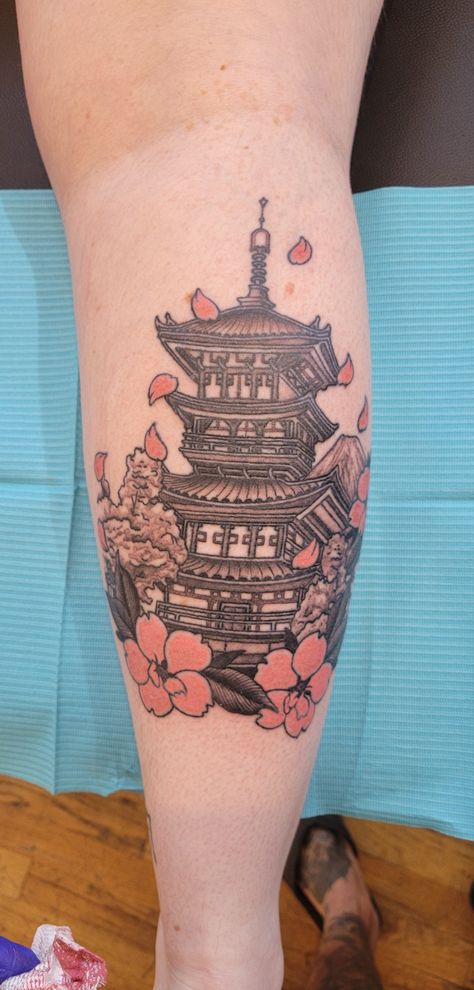 Japanese Castle Tattoo, Pagoda Tattoo, Lake Tattoo, Temple Tattoo, Tattoos 2023, Castle Tattoo, Japanese Castle, Osaka Castle, Blossom Tattoo