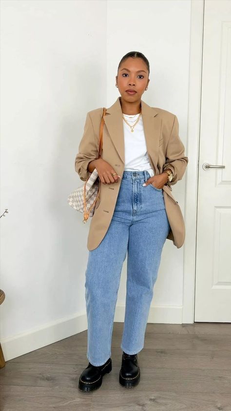 Relaxed Business Casual, Jeans Outfit For Work, Cute Professional Outfits, Fashionable Work Outfit, Cute Modest Outfits, Office Casual Outfit, Chunky Loafers, Casual Chique, Stylish Work Attire