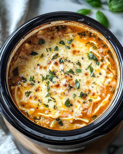 Crockpot Lasagna Soup - Recipes By Laura Lasagna Soup Crockpot Easy, Lasagne Soup Recipe Crock Pot, Crockpot Winter Meals, Crock Pot Lasagna Soup, Easy Crockpot Lasagna Soup, Crock Pot Soups, Crockpot Lasagna Soup Recipe, Slow Cooker Lasagna Soup, Lasagna Soup Crockpot