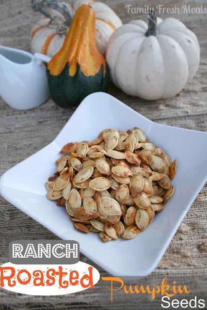 Ranch Roasted Pumpkin Seeds Try something different this FALL! Pumpkin Seeds Recipe, Desayuno Keto, Pumpkin Seed Recipes, Roasted Apples, Family Fresh Meals, Roasted Pumpkin, Roasted Pumpkin Seeds, Roast Pumpkin, Halloween Dinner