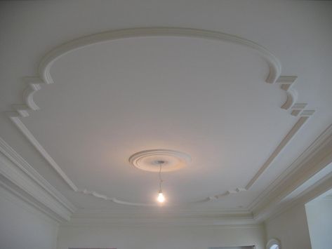 Ceiling Molding Ideas, Bathroom Roof, Ceiling Crown Molding, Plaster Ceiling Design, Pop Design For Roof, Simple False Ceiling Design, Molding Ceiling, Simple Ceiling Design, Ceiling Trim