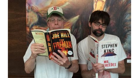 For Father's Day, 9 famous writer dads and their awesome authorial offspring - LA Times Stephen King Quotes, Joe Hill, Steven King, Stephen King Movies, Stephen King Books, The Dark Tower, King Book, Stanley Kubrick, Agatha Christie