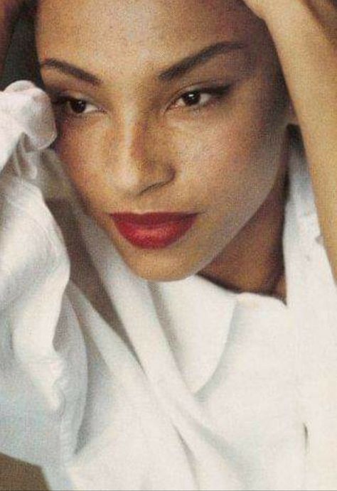 Sade Aesthetic, Sade Adu, 90s Makeup, Quiet Storm, Diamond Life, Neo Soul, Marvin Gaye, Contemporary Music, Women In Music