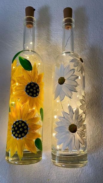 Easy Diy Room Decor, Glass Bottle Diy, Diy Glass Bottle Crafts, Glass Bottles Art, Wine Bottle Diy Crafts, Diy Jar Crafts, Diy Bottle Crafts, Wine Bottle Diy, Glass Bottle Crafts