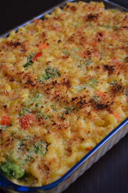 For the Love of Dessert: Roasted Vegetable Mac n Cheese - think I may omit the red pepper and carrots or just change to roasted broccoli mac 'n cheese Veggie Meals, Easy Apps, Roasted Vegetable, Pasta Dinners, Tasty Pasta, Vegetarian Dinners, Dinner Food, Macaroni Cheese, Food Diet