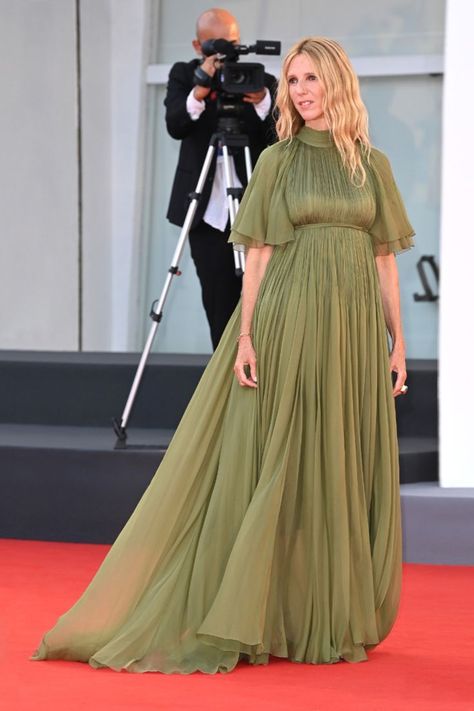 Sandrine Kiberlain wore a Dior Haute Couture Spring-Summer 2021 long hand-pleated dress in olive silk chiffon by Maria Grazia Chiuri, joining Stars in Dior at the 78th Venice International Film Festival. Dior Women, Pregnancy Clothes, Dior Haute Couture, Maria Grazia Chiuri, Maria Grazia, International Film Festival, Maternity Dress, Silk Chiffon, Alternative Fashion