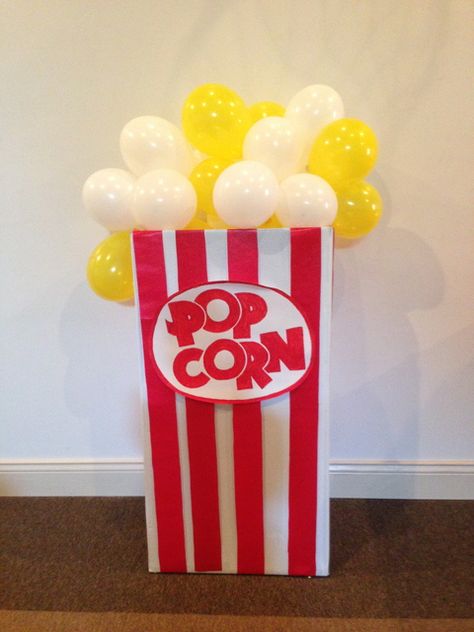 Awesome balloon popcorn decoration at a Movie Night birthday party!  See more party ideas at CatchMyParty.com! Balloon Popcorn, Movie Theater Party, Popcorn Decorations, Movie Night Birthday Party, Movie Birthday Party, Movie Themed Party, Backyard Movie Nights, Popcorn Party, Backyard Movie