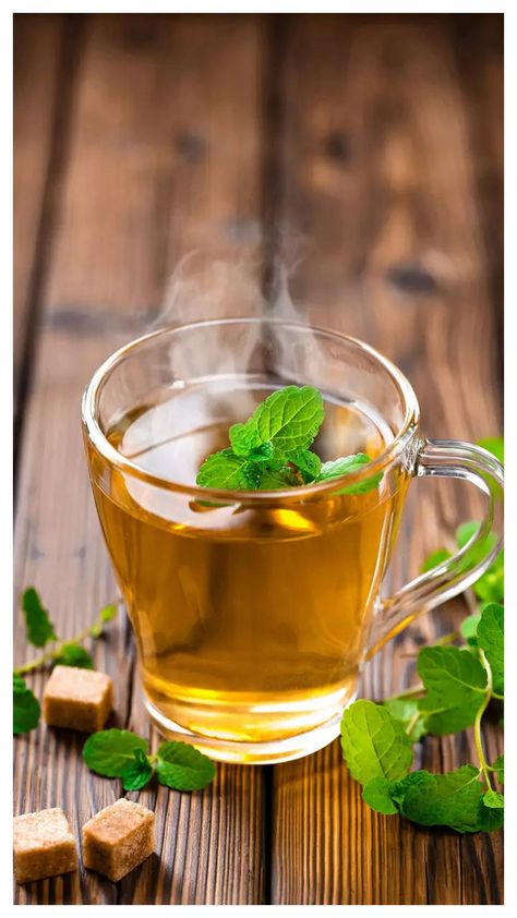 Green Tea Photography, Tea Pic, Tulsi Tea, Tea Photography, Spearmint Tea, Magnesium Rich Foods, Perfect Cup Of Tea, Food Photography Tips, Flavored Milk