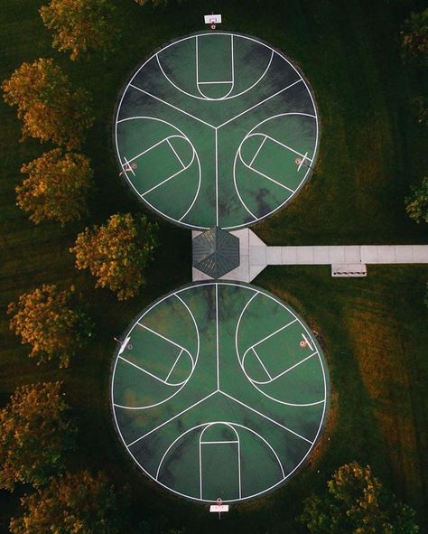 Half Court Basketball Background, Street Basketball, Basketball Courts, Sport Park, Bola Basket, Basketball Wallpaper, Sport Court, Playground Design, Basketball Art