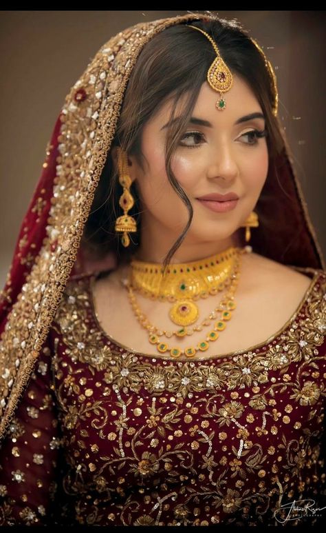 Desi Bride Makeup, Muslim Brides Indian, Ladies Frock Design, Bridal Image, Mayon Dresses, Latest Bridal Makeup, Indian Bride Makeup, Muslim Bridal, Bridal Jewellery Inspiration