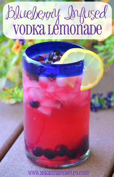 Blueberry infused Vodka lemonade Simple Drinks, Blueberry Vodka, Vodka Lemonade, Lemon Lemonade, Infused Vodka, Gluten Free Treats, Summer Cocktail, Summer Entertaining, Fruit Drinks