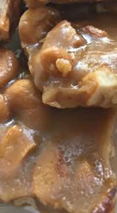 Cashew Crunch Candy, Amish Cashew Crunch Recipe, Cashew Brittle Recipe, Cashew Crunch Recipe, Cashew Crunch, Cashew Brittle, Amish Food, Cashew Recipes, Almond Roca