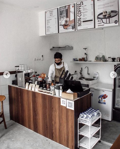 Mini Cafe Interior Small Spaces, Small Coffee Shop Counter Design, Small Coffee Shop Design Ideas Interiors, Cafe Counter Ideas Small Spaces, Small Coffee Shop Bar Design, Small Cafe Bar Design, Diy Coffee Shop Counter, Micro Cafe Design, Small Cafe Counter Design