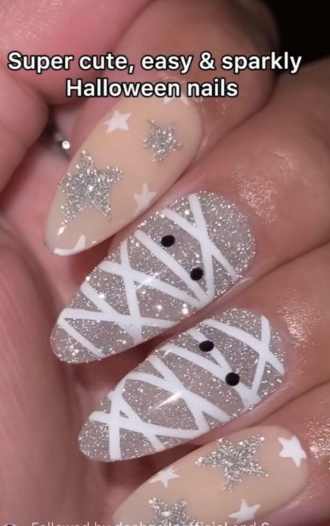 Mummy Nails, Sparkly Halloween, Nail Art Tutorial, Acrylic Nail Designs, Halloween Nails, Glitter Nails, Acrylic Nails, Nail Polish, Nail Designs