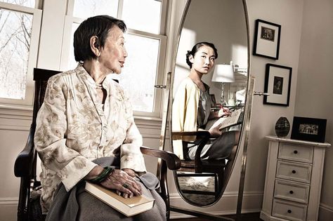 Portraits of People Seeing Their Younger Self in a Mirror Haunting Photos, Reflection Photos, Photography New York, Reflection Photography, Photography Themes, Photography Series, Photographer Advertising, Elderly People, Mirror Reflection