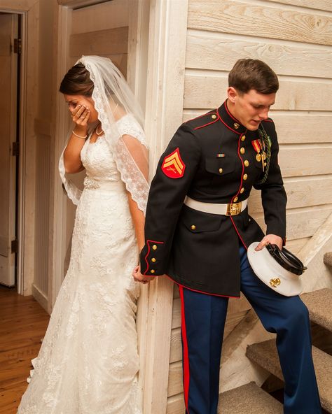 Marine Wedding, Military Wedding, Foto Art, Heartwarming Stories, Trendy Wedding, Budget Wedding, Schmidt, Wedding Pictures, Future Wedding