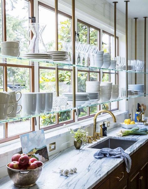 Glass Shelves Kitchen, Kitchen Furniture Storage, Tuscan Design, Tuscan Kitchen, Mediterranean Home Decor, Mediterranean Home, Design Toscano, Upper Cabinets, Kitchen Window