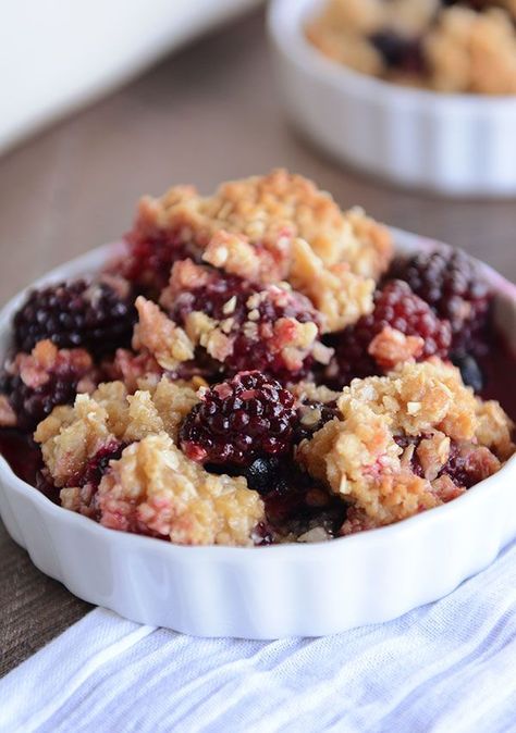 The Best Blackberry Crisp {Can Use Other Berries, Too!} | My Kitchen Cafe | Bloglovin’ Berry Crisp Recipe, Blackberry Crisp, Raspberry Dessert, Crisp Topping, Fall Eats, Berry Crisp, Raspberry Desserts, Blackberry Recipes, Berry Cobbler