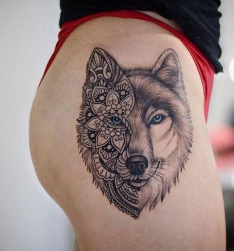 Mandala Tattoos Pretty Skull Tattoos, Lace Skull Tattoo, Wolf Tattoos For Women, Model Tattoo, Tattoo Trend, Wolf Tattoo Design, Skull Tattoo Design, Badass Tattoos, Tattoo Feminina